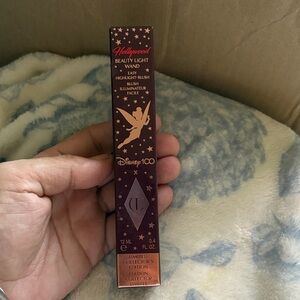 Charlotte Tilbury + Disney Hollywood Beauty Light Wand - Pink - LIMITED EDITION